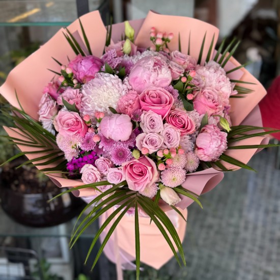 Şakayık ve Güller