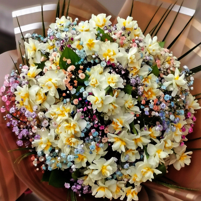 Nergis Çiçeği Buketi