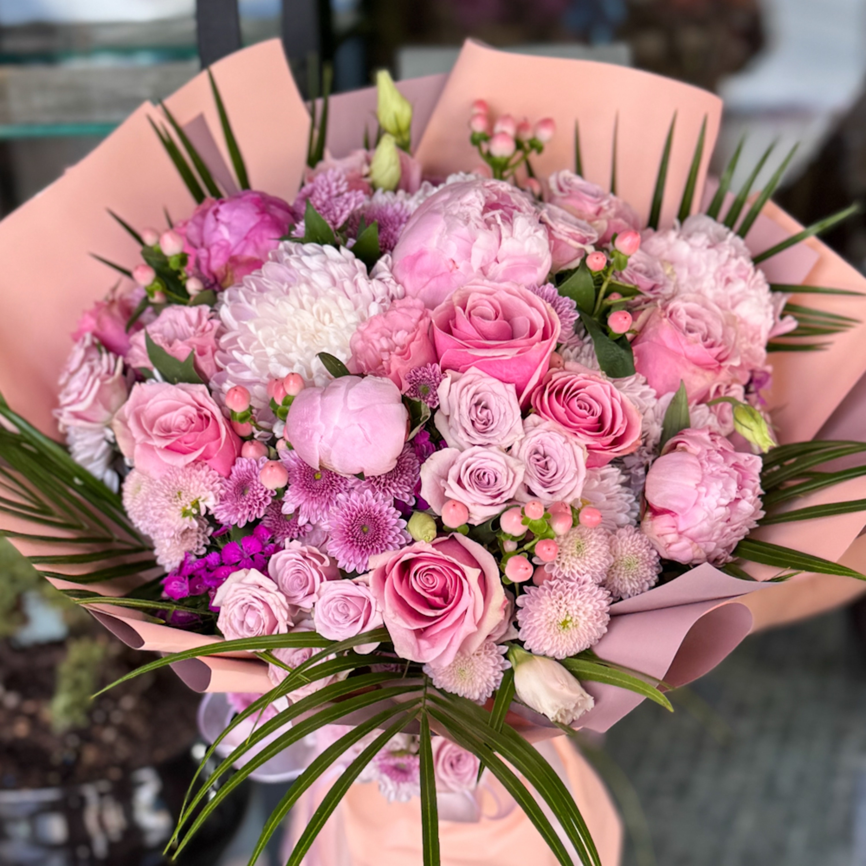 Şakayık ve Güller