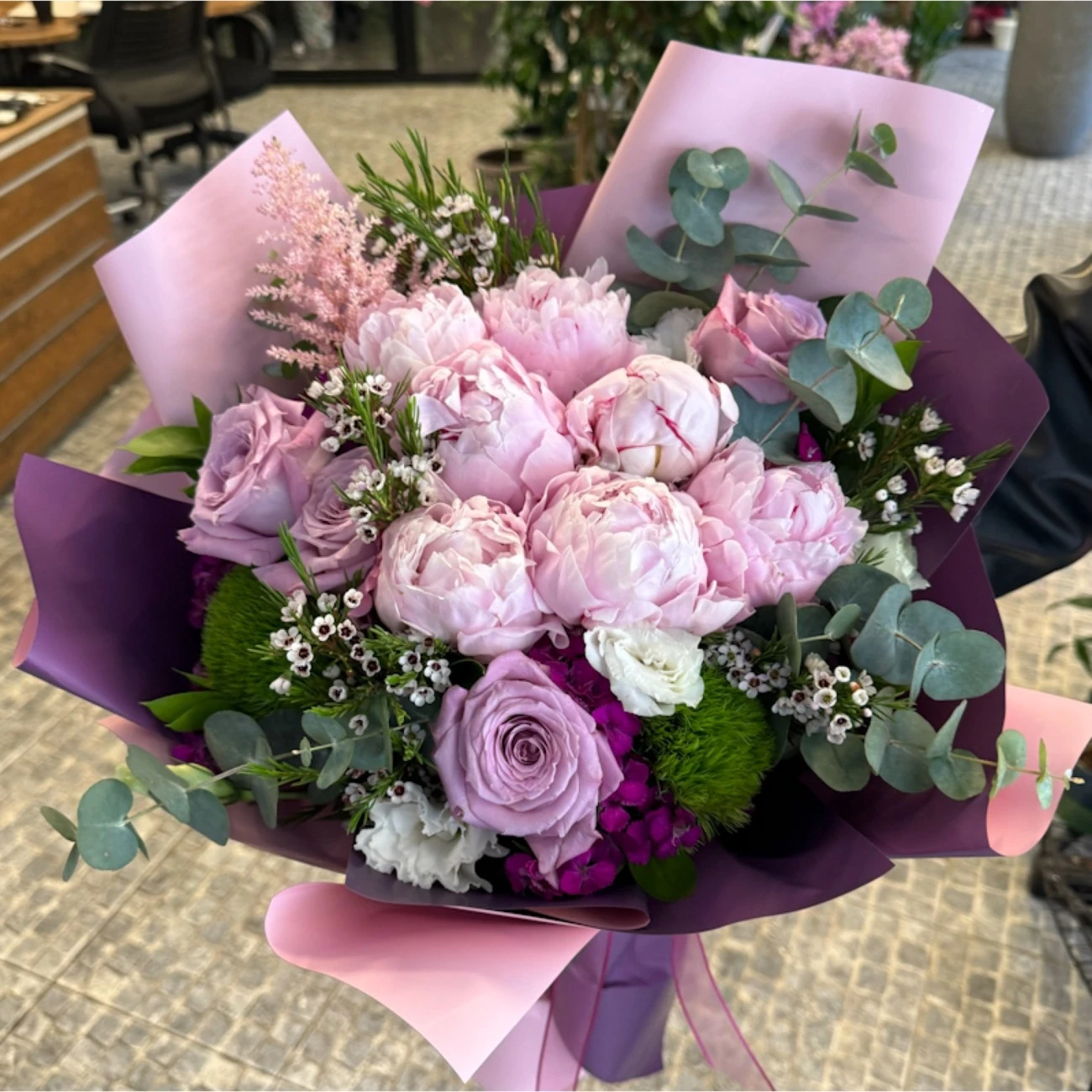 7 Pembe Şakayık Buketi