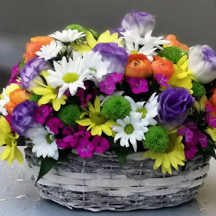Kır Çiçekleri Sepeti