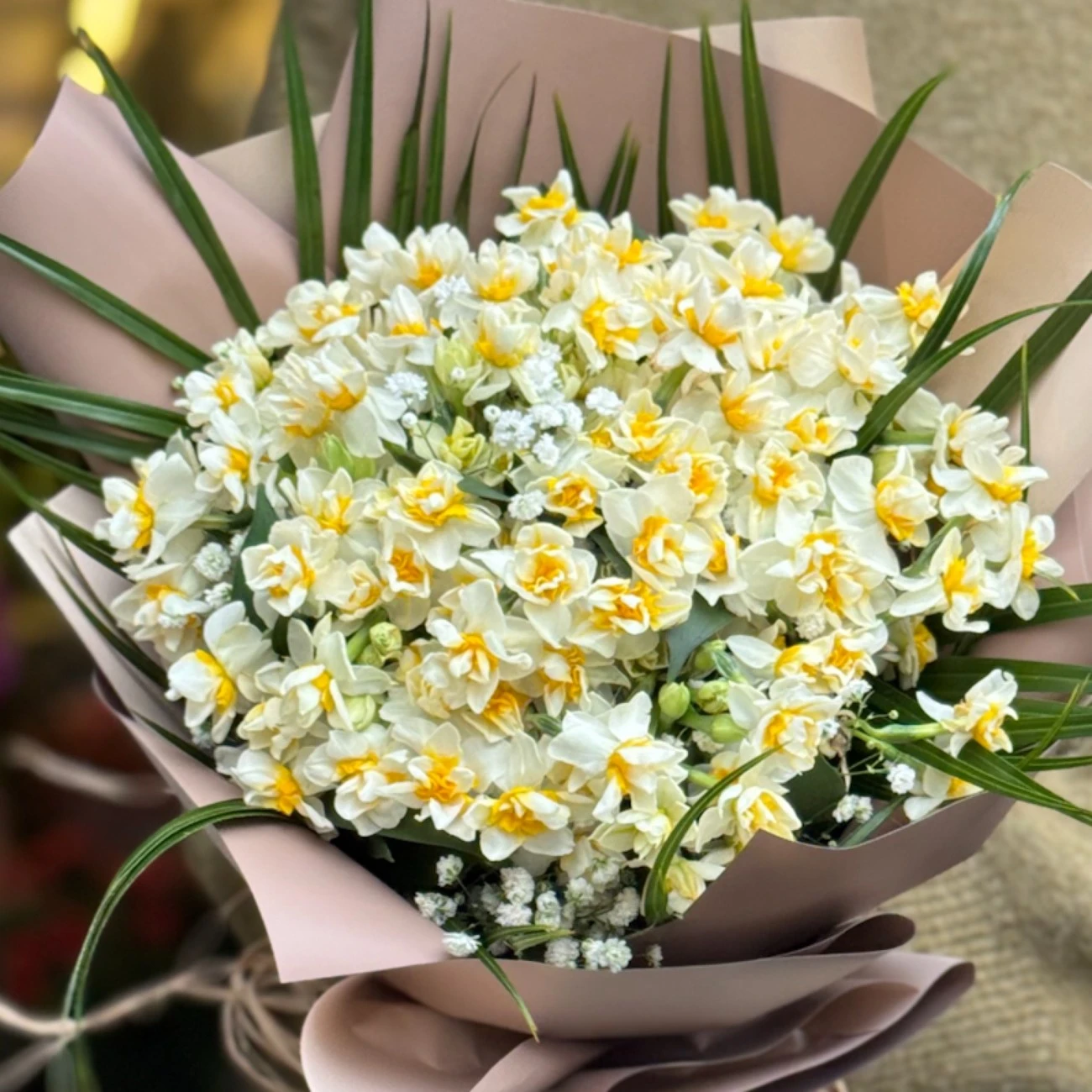 Nergis Çiçeği Buketi