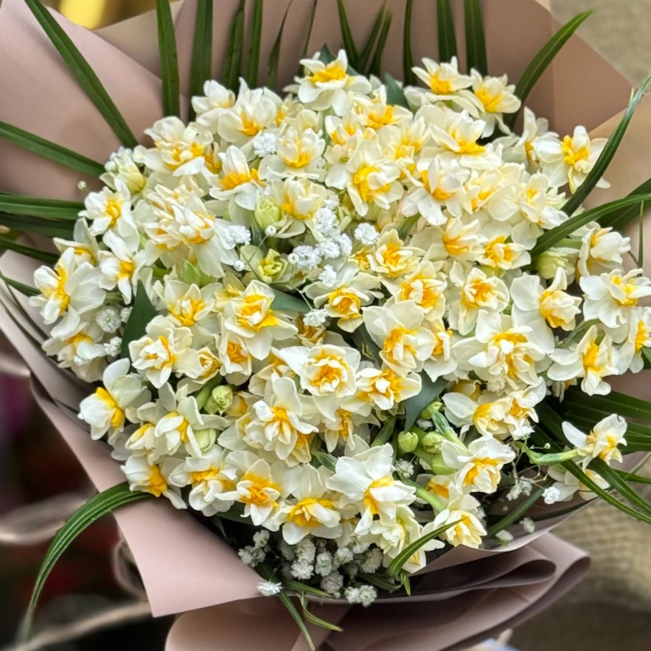 Nergis Çiçeği Buketi