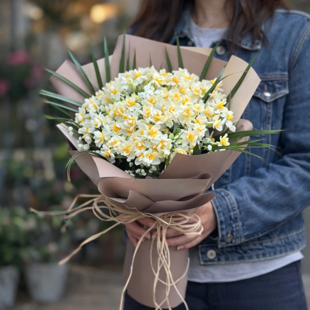 Nergis Çiçeği Buketi