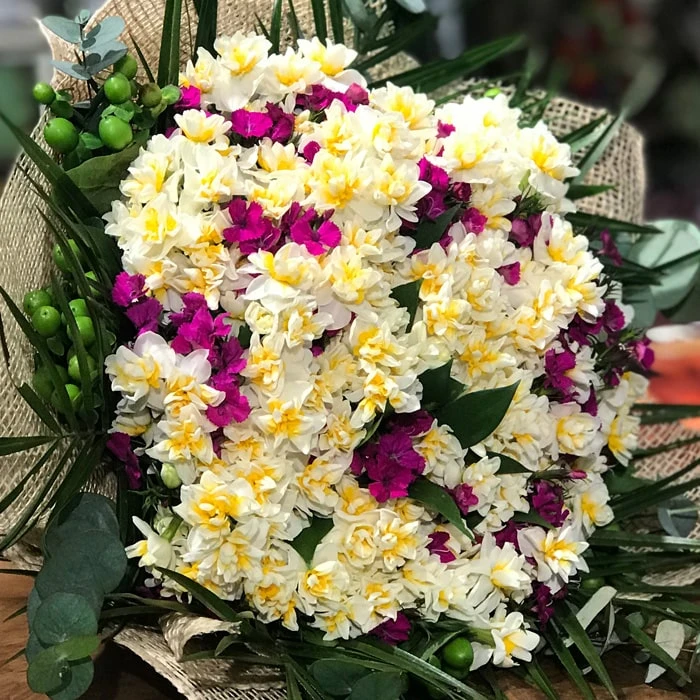 Büyük Nergis Buketi