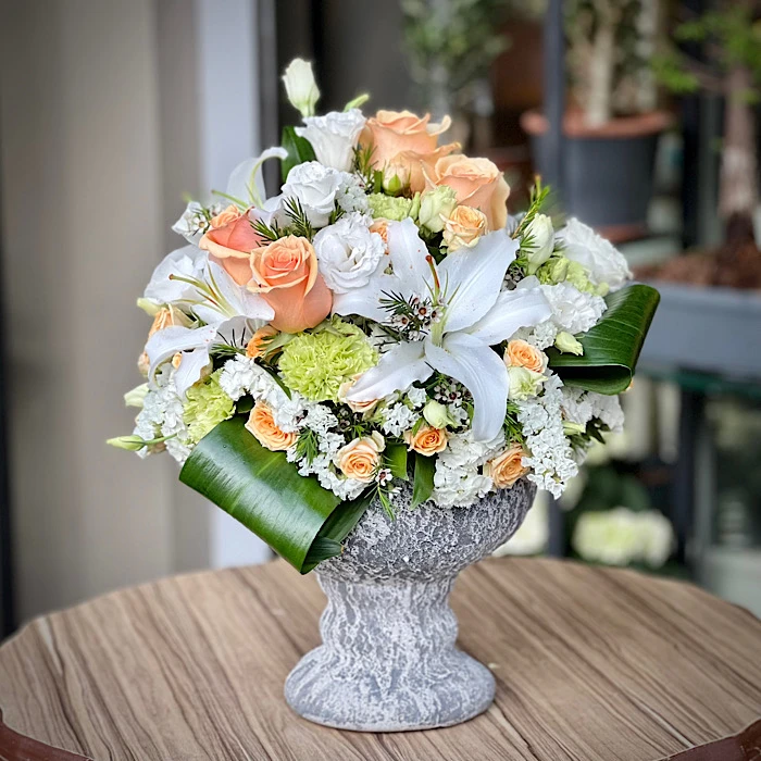 Lilyum ve Mevsim Çiçekleri