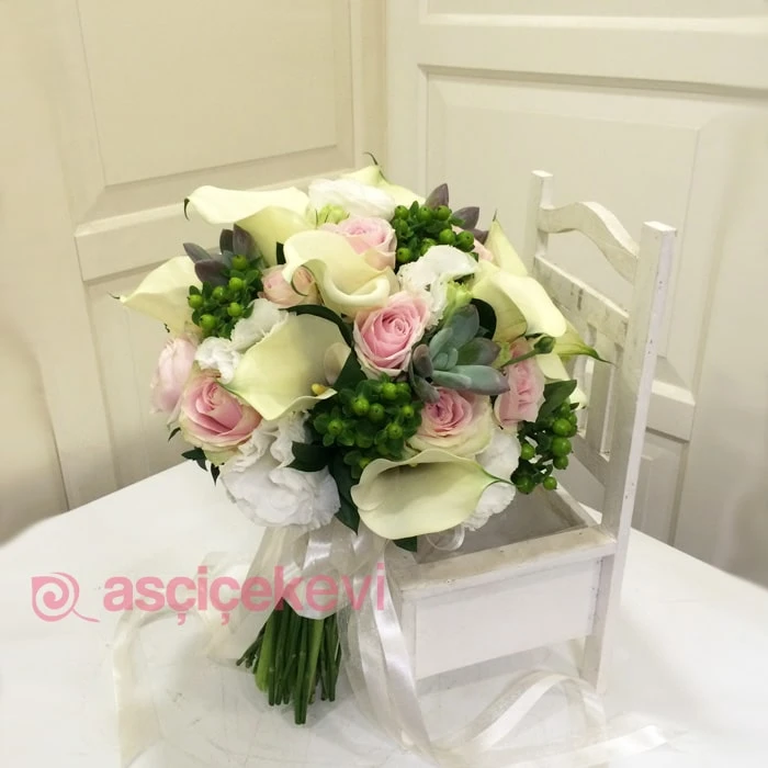 Gala ve Pembe Gül Gelin Buketi