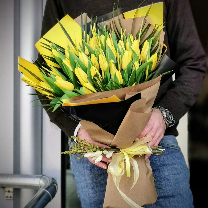 Sıcak Sevgi Sarı Lale Buketi