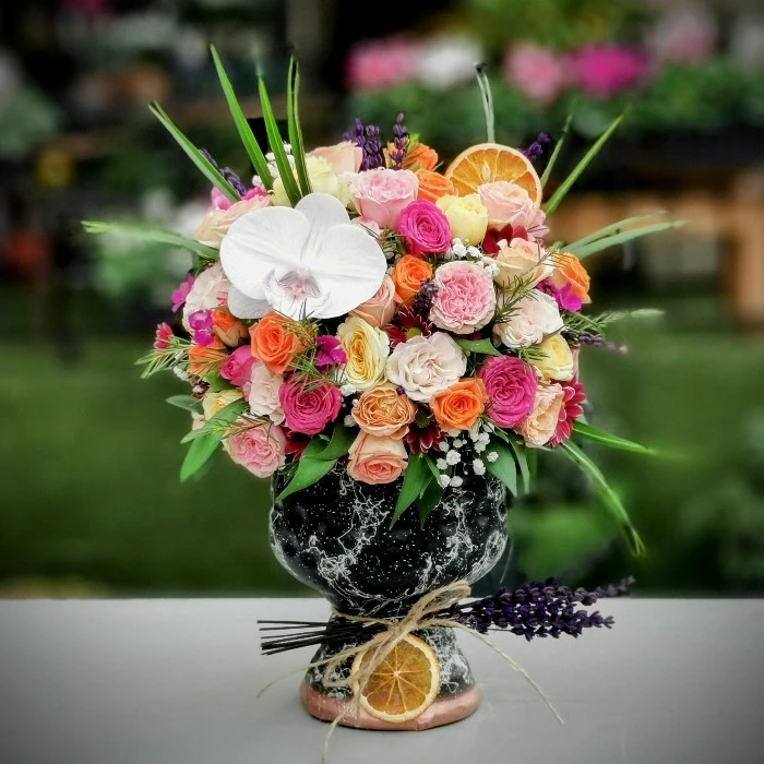 Orkide ve Mini Güller